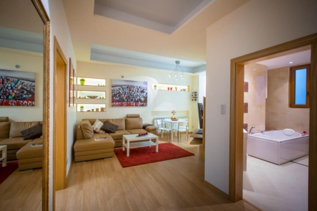 High Tech - Luxurious Apartment Sofia Eksteriør billede