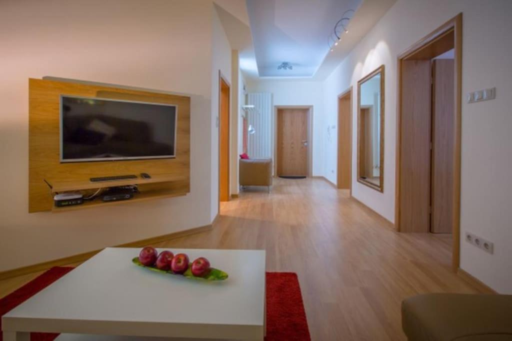 High Tech - Luxurious Apartment Sofia Eksteriør billede