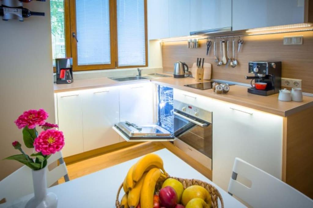 High Tech - Luxurious Apartment Sofia Eksteriør billede